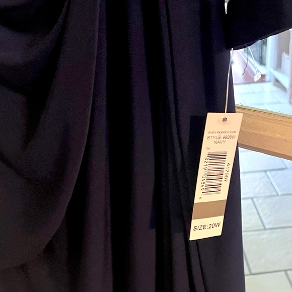 NWT. R & M Richards Navy blue embellished faux wrap dress. Size 20 - Picture 6 of 8